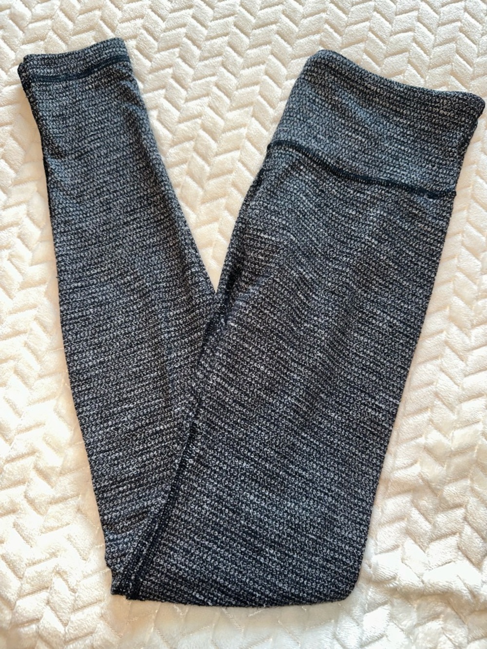 Lululemon Wunder Under Leggings Grey Black White 30” Inseam Size 6